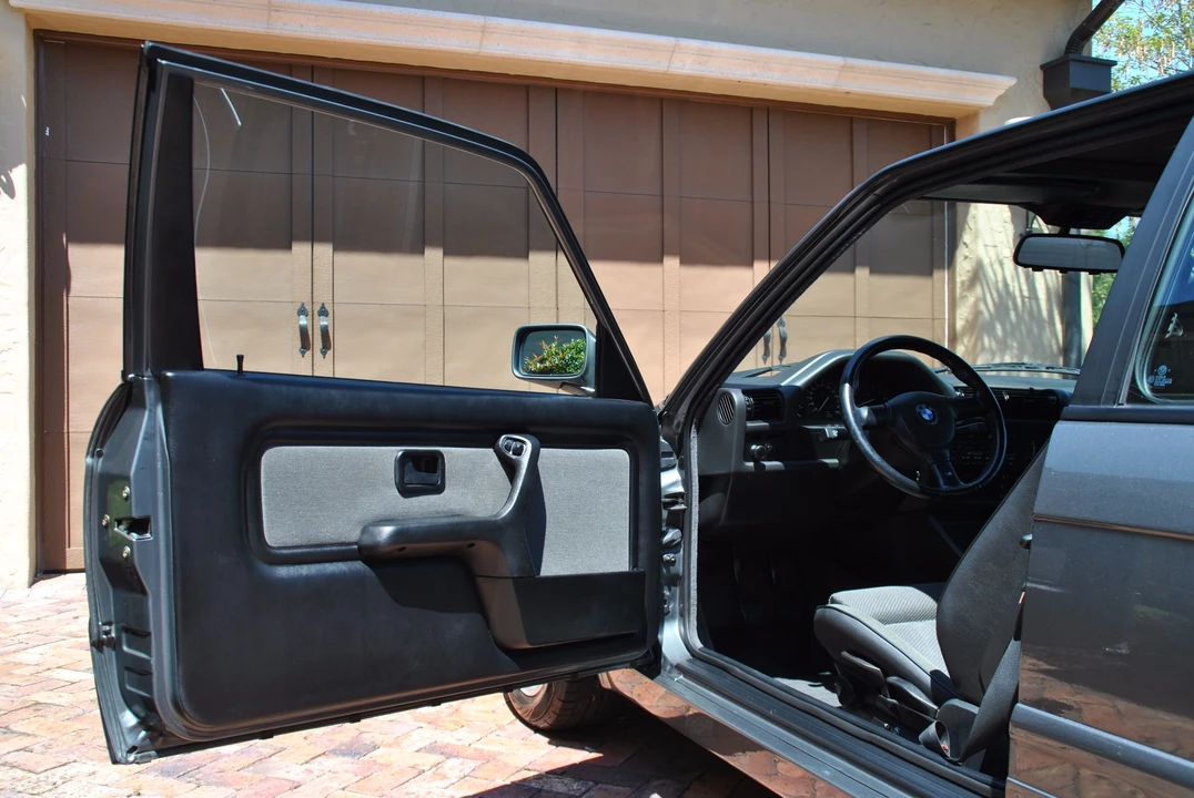 1988 BMW E30 3 Series - Image 21 of 31