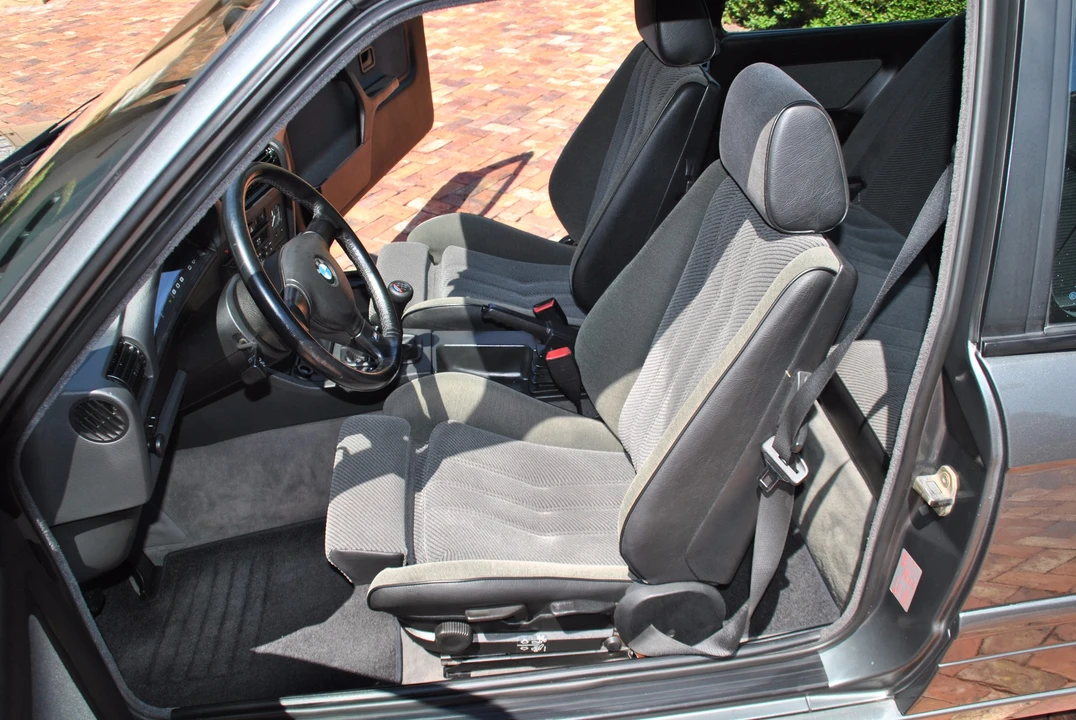 1988 BMW E30 3 Series - Image 23 of 31
