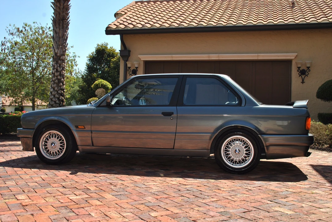 1988 BMW E30 3 Series - Image 4 of 31