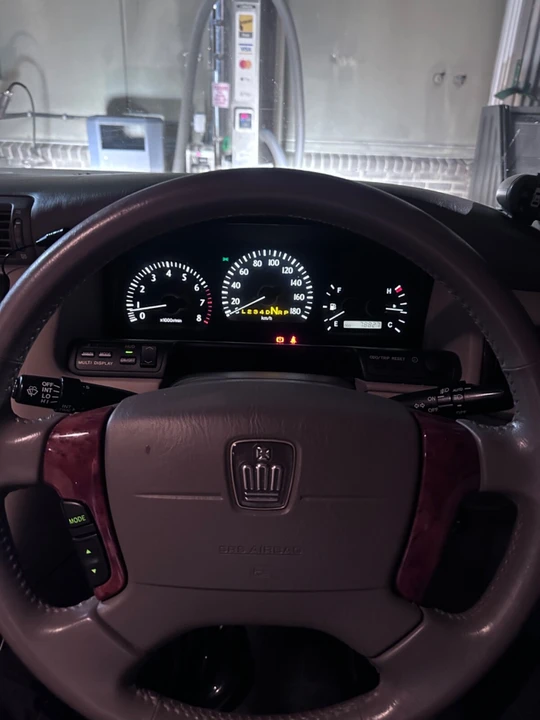 2001 Toyota Crown 11th Gen - Image 9 of 14