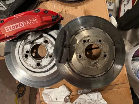 2000 Parts & Memorabilia Mechanical Components - Image 3 of 3