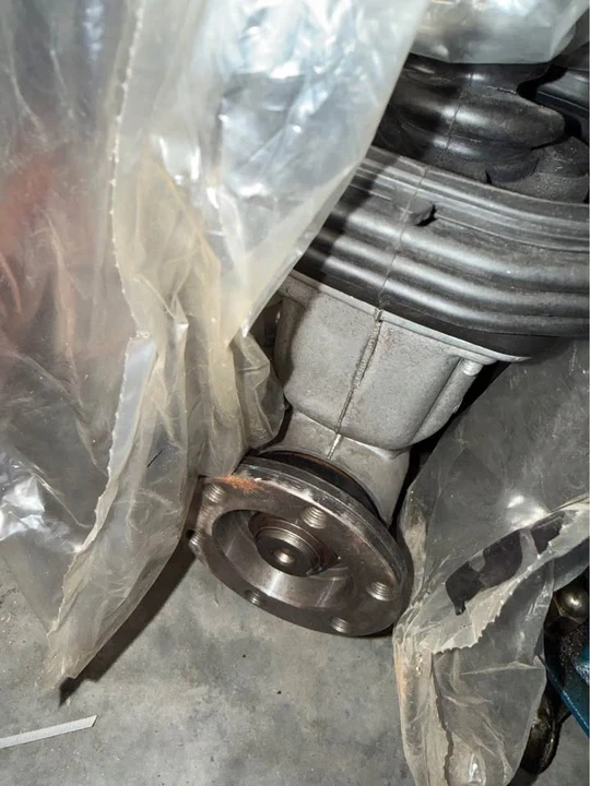 Parts & Memorabilia Gearboxes - Image 2 of 2
