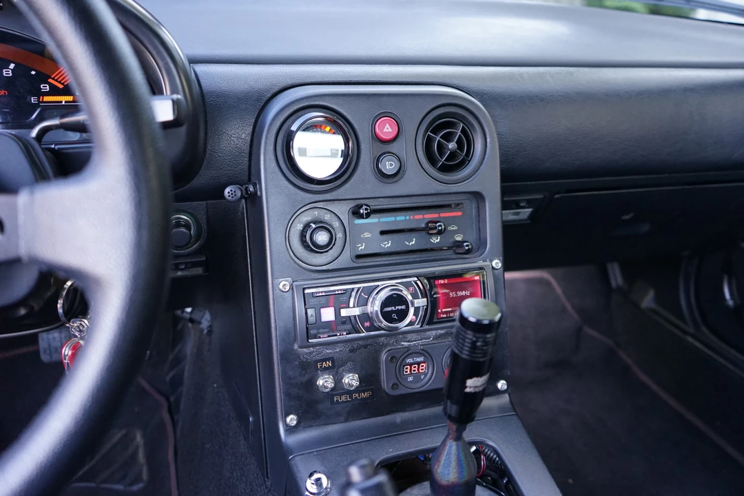 1991 Mazda NA MX-5 Miata - Image 26 of 31