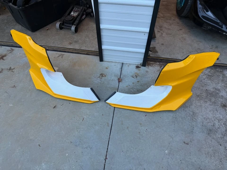 Parts & Memorabilia Bodywork - Image 4 of 9