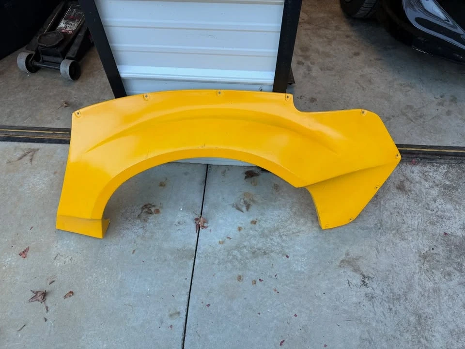Parts & Memorabilia Bodywork - Image 5 of 9