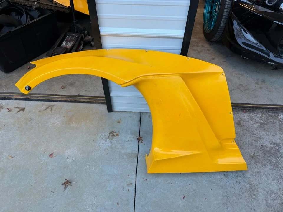 Parts & Memorabilia Bodywork - Image 3 of 9