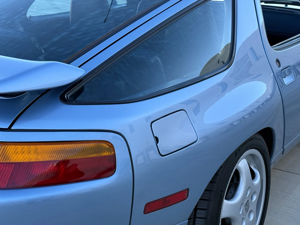 1993 Porsche 928 GTS - Image 24 of 31