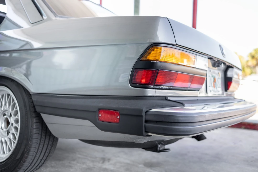 1988 BMW E28 5 Series - Image 28 of 31