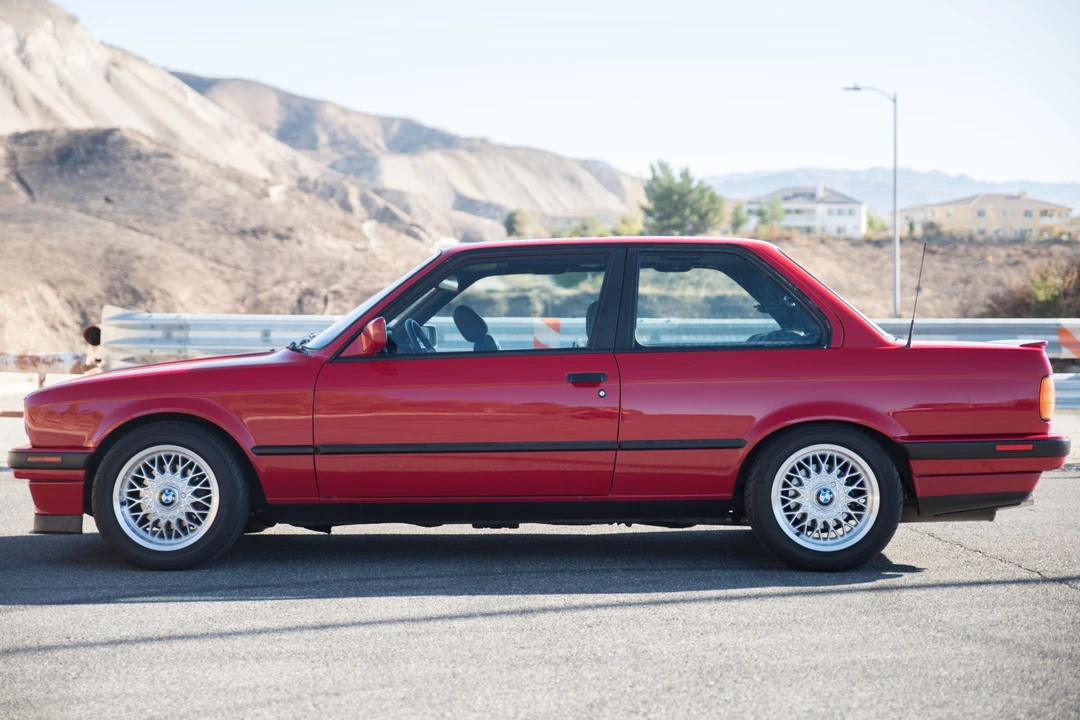 1989 BMW E30 3 Series - Image 3 of 31