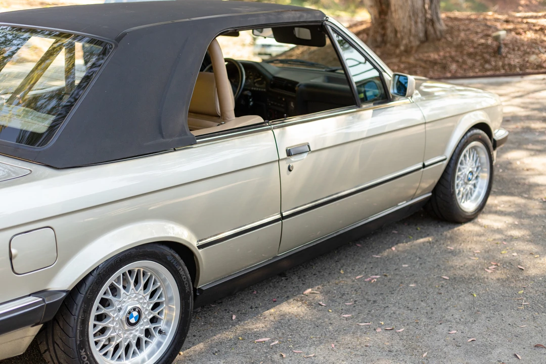 1989 BMW E30 3 Series - Image 11 of 31