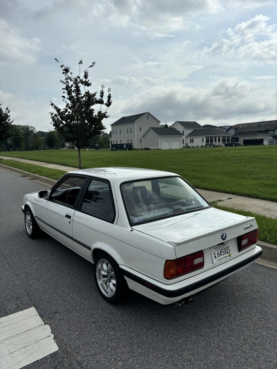 1991 BMW E30 3 Series - Image 11 of 31