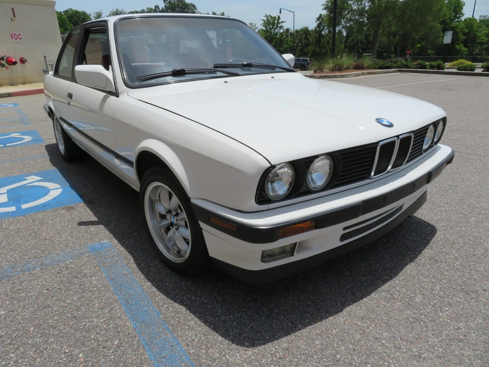 1991 BMW E30 3 Series - Image 4 of 31