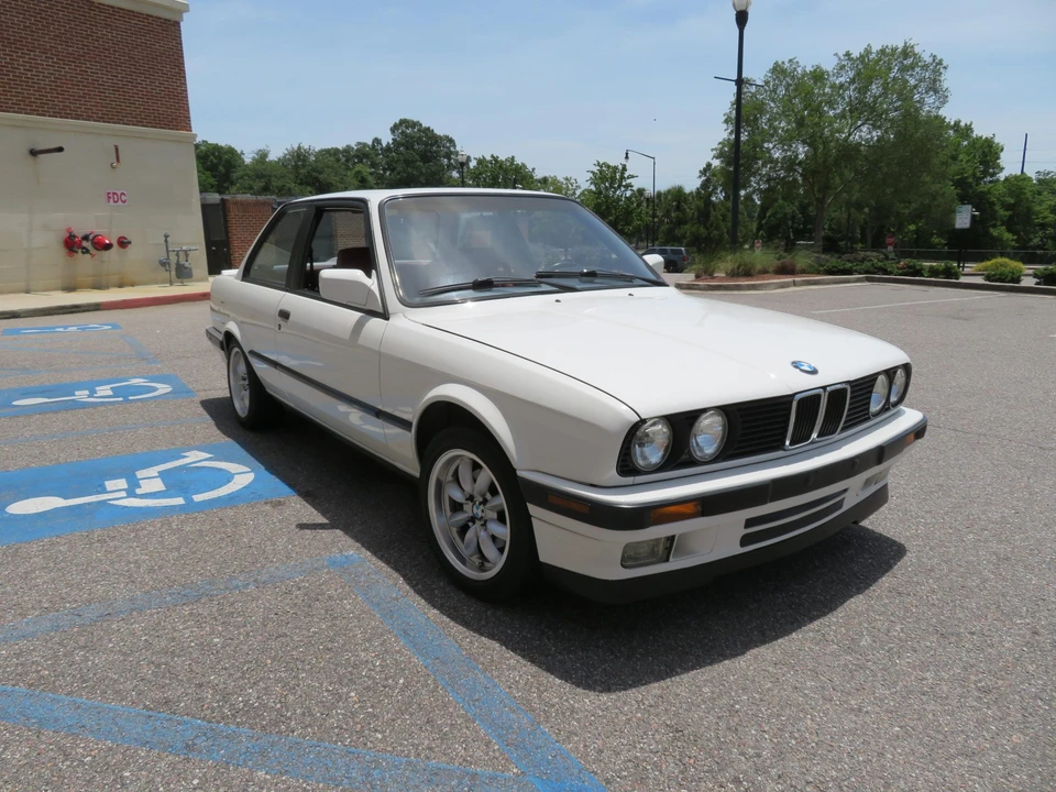 1991 BMW E30 3 Series - Image 2 of 31