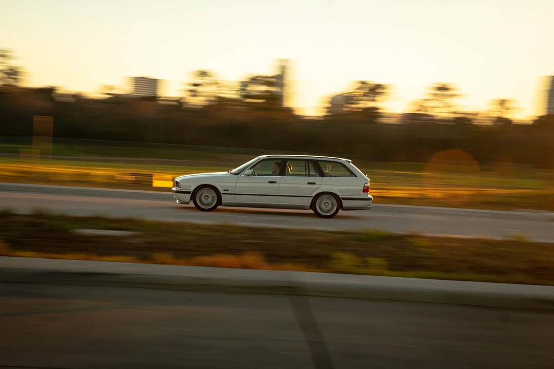1995 BMW E34 5 Series - Image 2 of 31