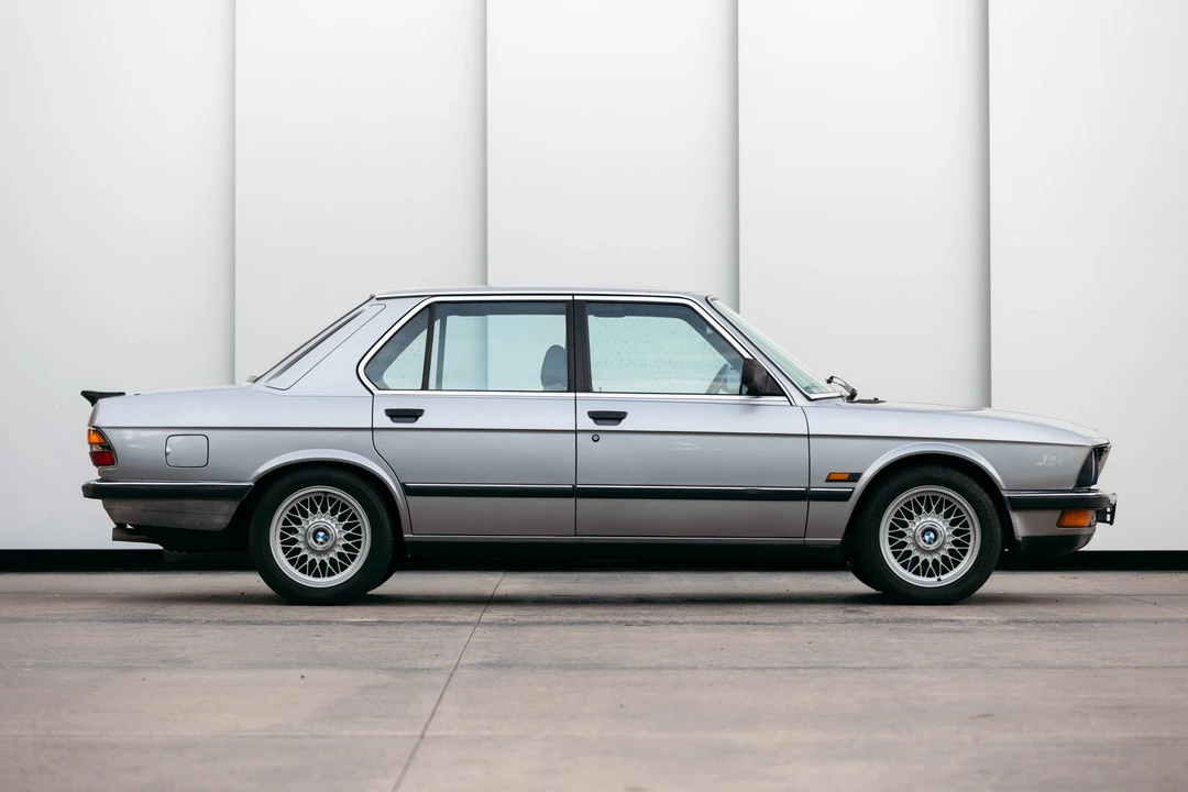 1987 BMW E28 5 Series - Image 9 of 31