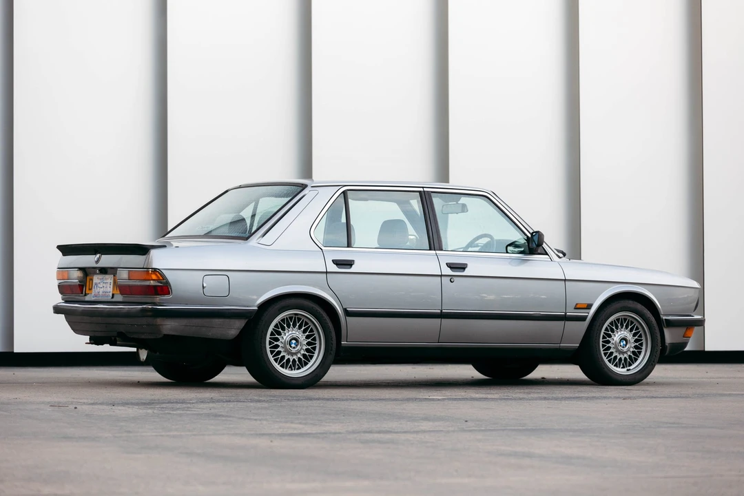 1987 BMW E28 5 Series - Image 10 of 31