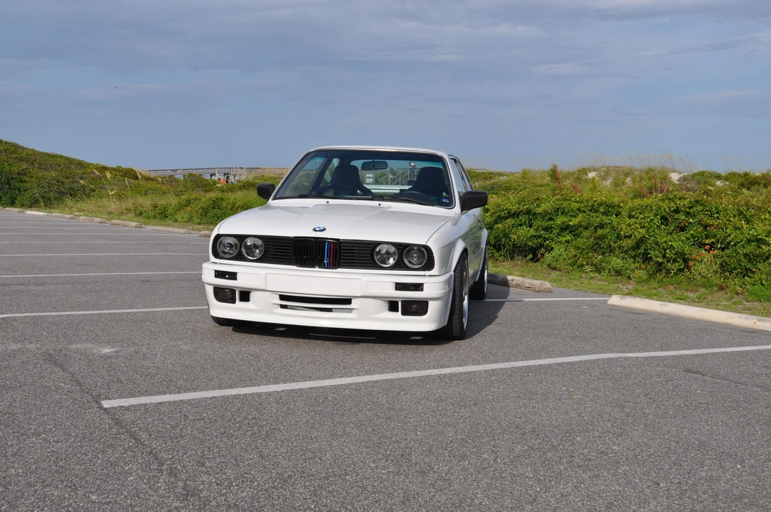 1986 BMW E30 3 Series - Image 2 of 31