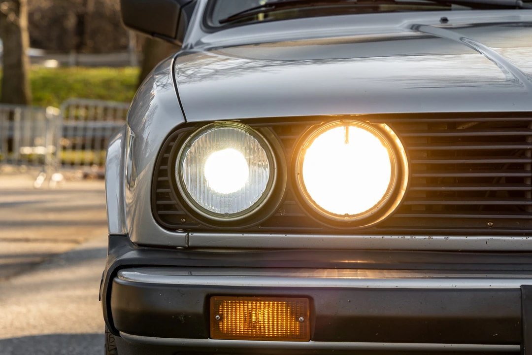 1988 BMW E30 3 Series - Image 11 of 31