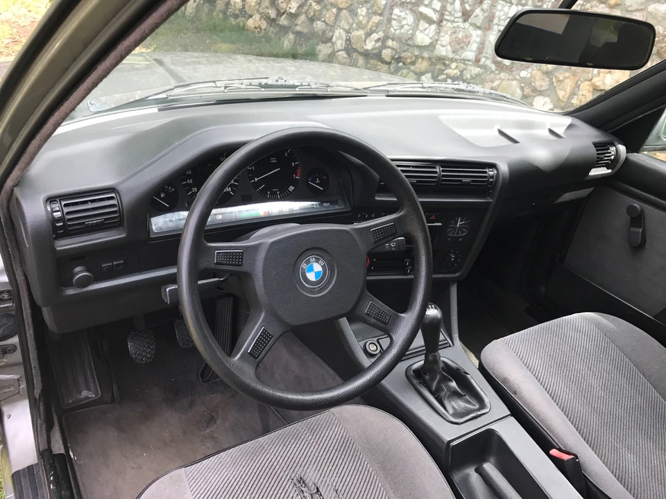 1989 BMW E30 3 Series - Image 19 of 31
