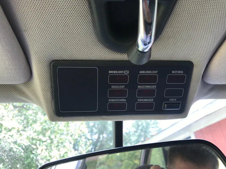 1989 BMW E30 3 Series - Image 24 of 31