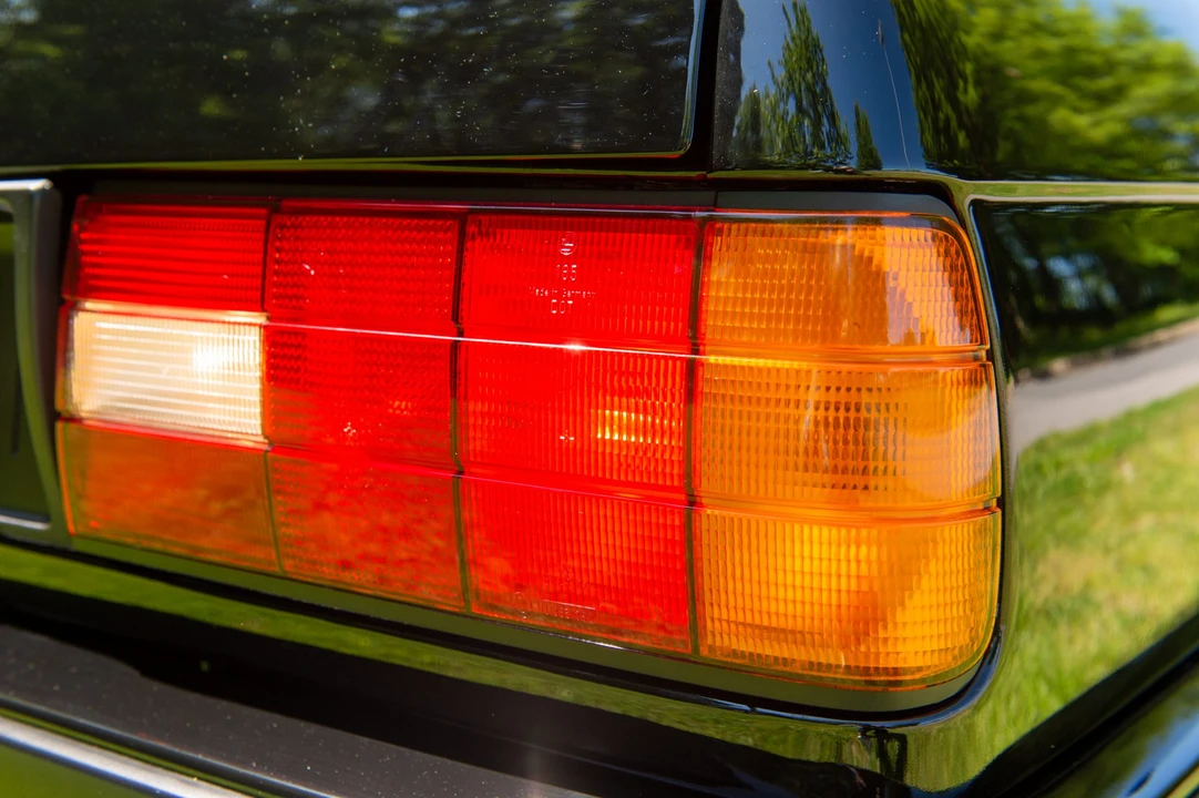 1989 BMW E30 3 Series - Image 19 of 31