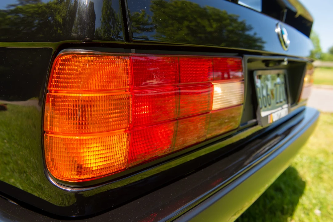 1989 BMW E30 3 Series - Image 20 of 31
