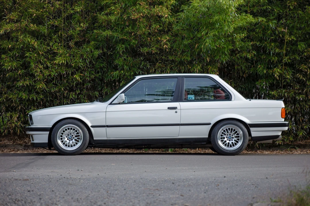 1989 BMW E30 3 Series - Image 3 of 31