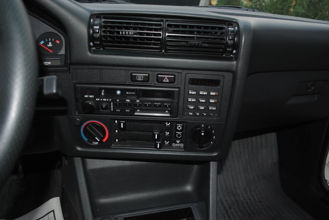1989 BMW E30 M3 - Image 27 of 31