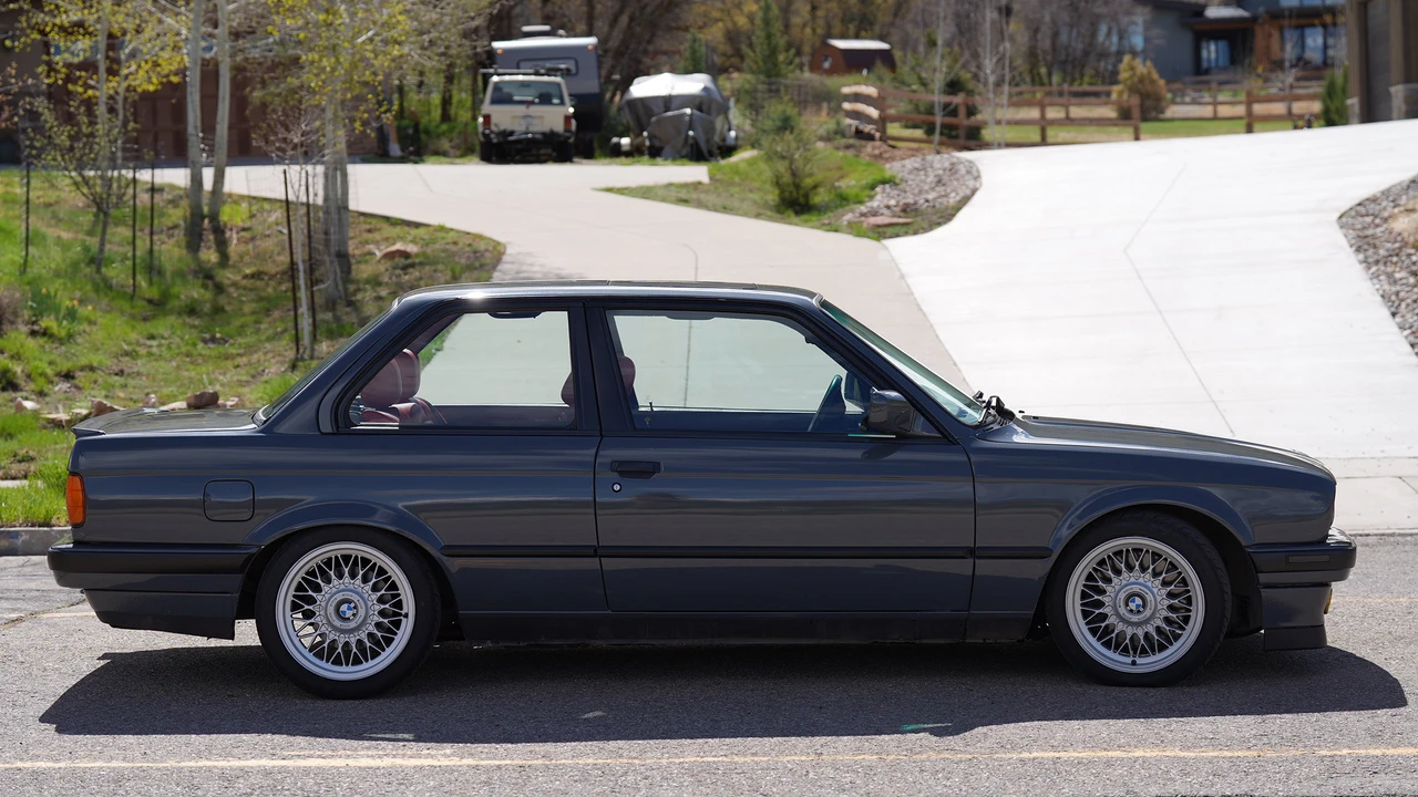 1990 BMW E30 3 Series - Image 24 of 31