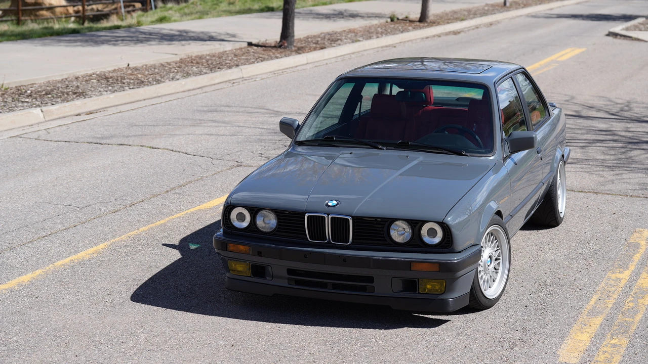 1990 BMW E30 3 Series - Image 2 of 31
