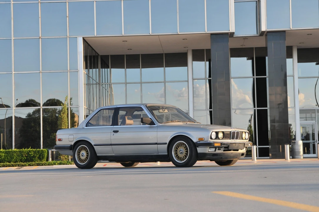 1985 BMW E30 3 Series - Image 21 of 31