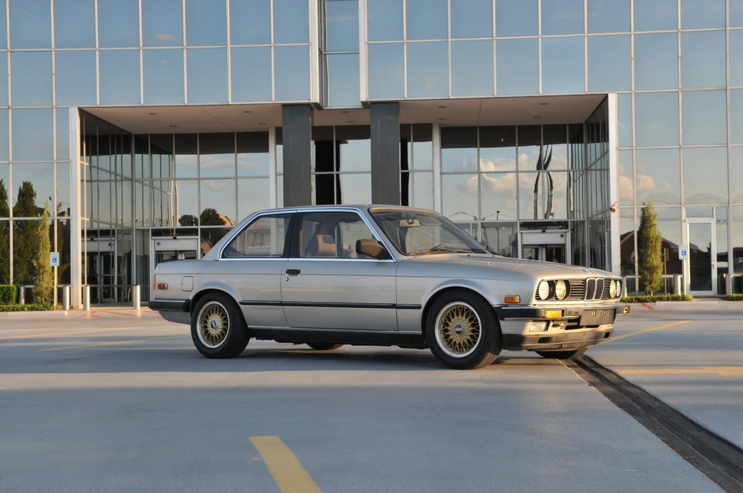 1985 BMW E30 3 Series - Image 25 of 31