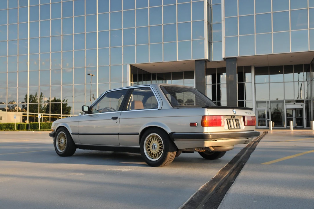 1985 BMW E30 3 Series - Image 12 of 31