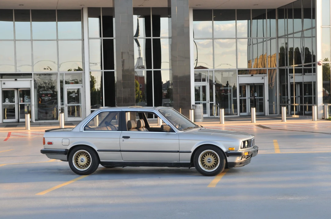 1985 BMW E30 3 Series - Image 4 of 31