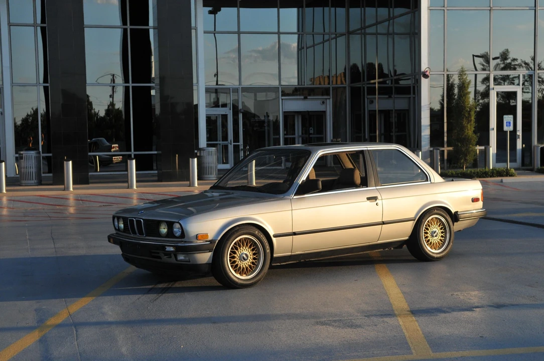 1985 BMW E30 3 Series - Image 17 of 31