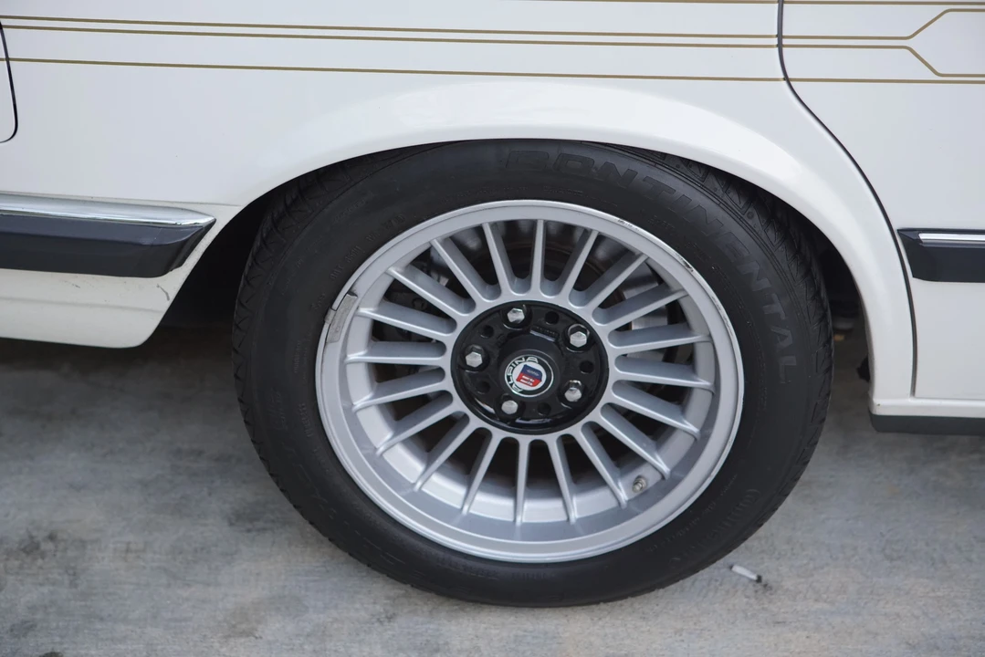 1984 BMW E28 5 Series - Image 28 of 31