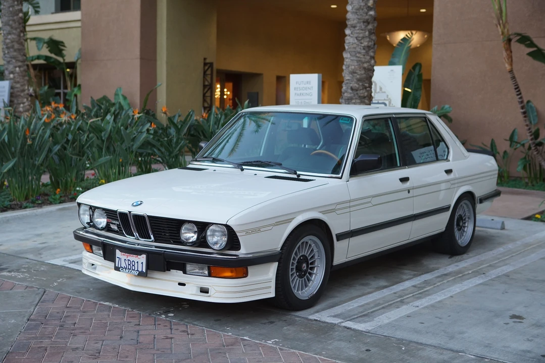 1984 BMW E28 5 Series - Image 2 of 31