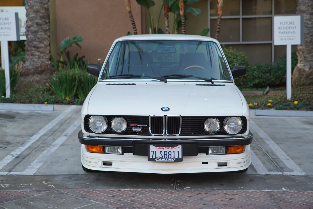 1984 BMW E28 5 Series - Image 7 of 31