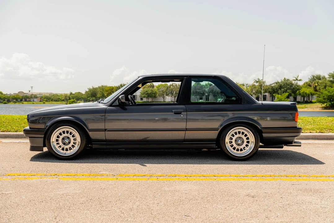 1986 BMW E30 3 Series - Image 4 of 31