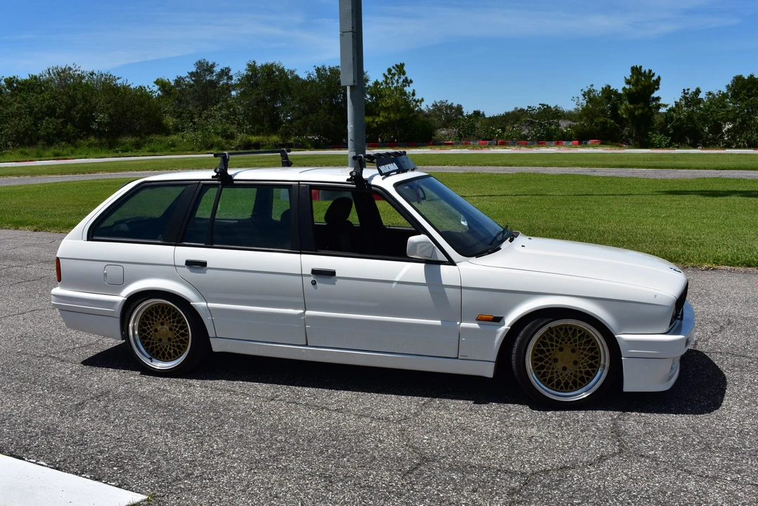 1988 BMW E30 3 Series - Image 17 of 31