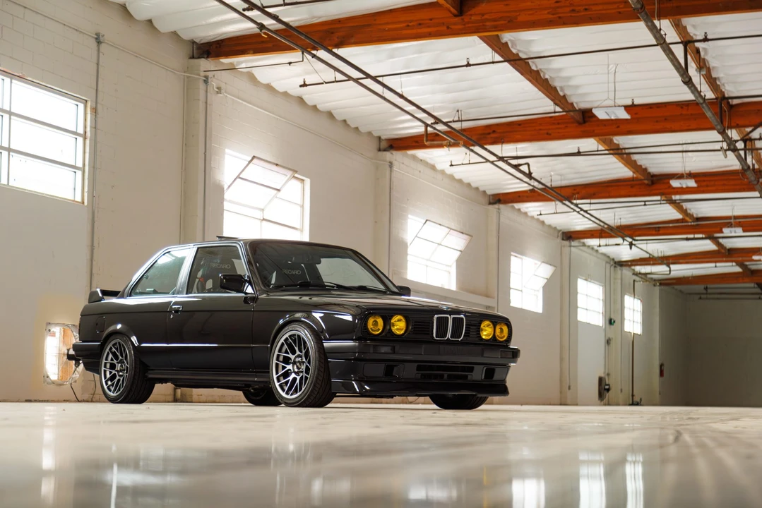 1990 BMW E30 3 Series - Image 2 of 31