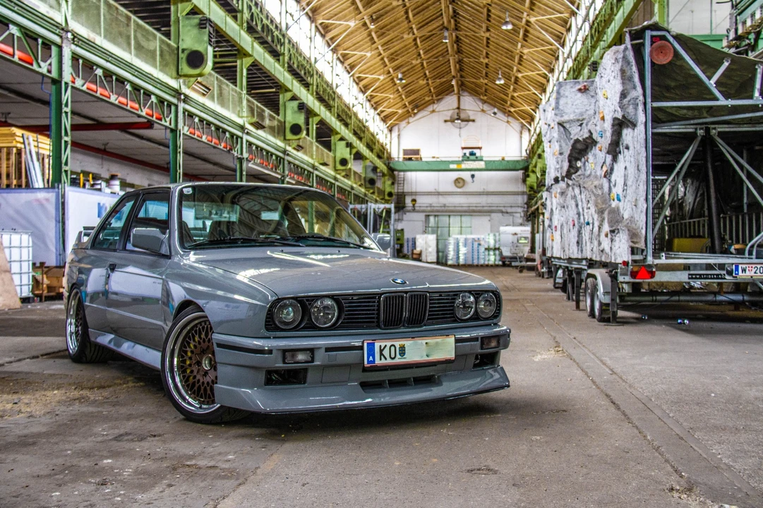 1987 BMW E30 M3 - Image 25 of 31