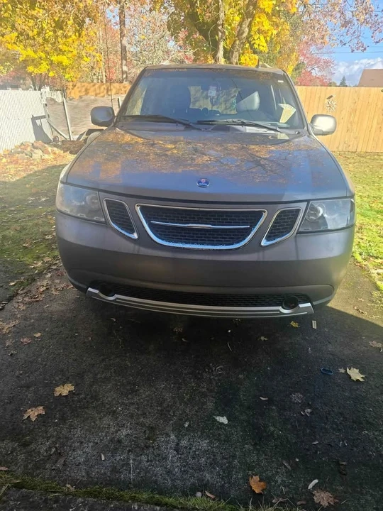Saab - Image 2 of 5