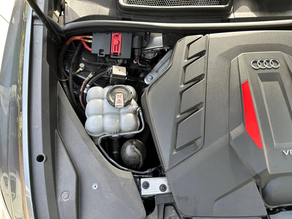 2021 Audi SQ8 - Image 8 of 24