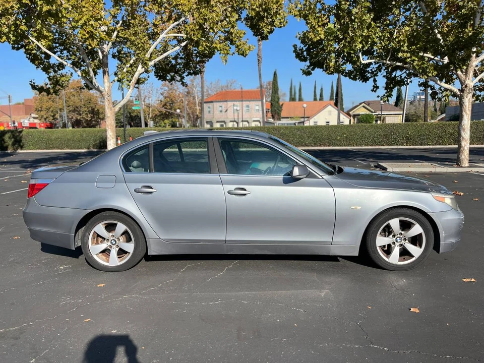 2005 BMW E60 5 Series Sedan - Image 2 of 19