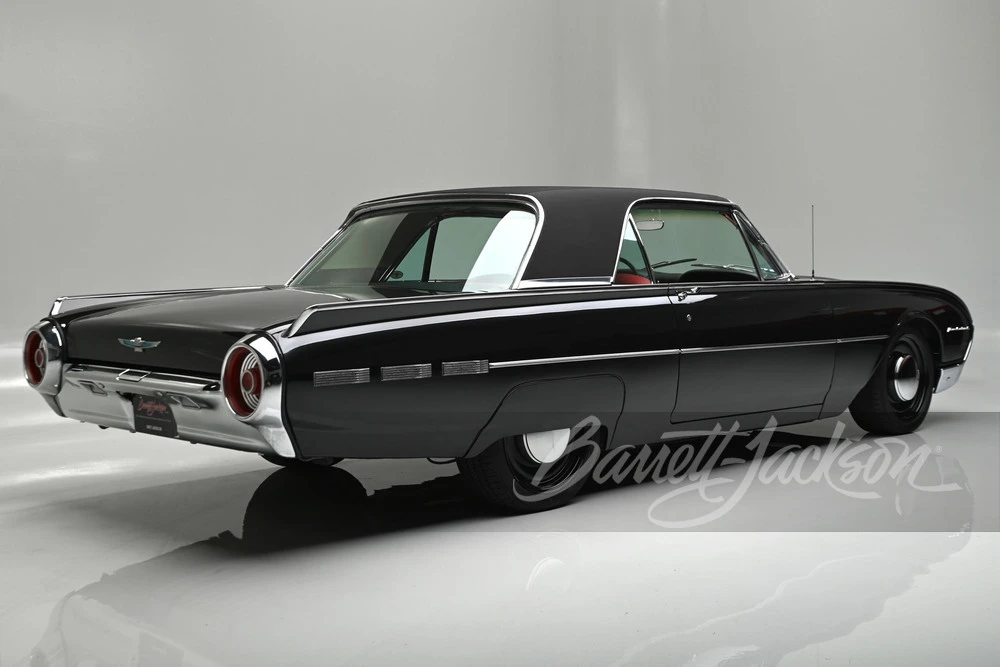 1962 Ford Thunderbird 3rd Gen - Image 2 of 31