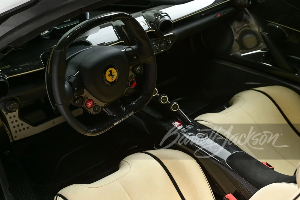 2015 Ferrari LaFerrari - Image 11 of 31
