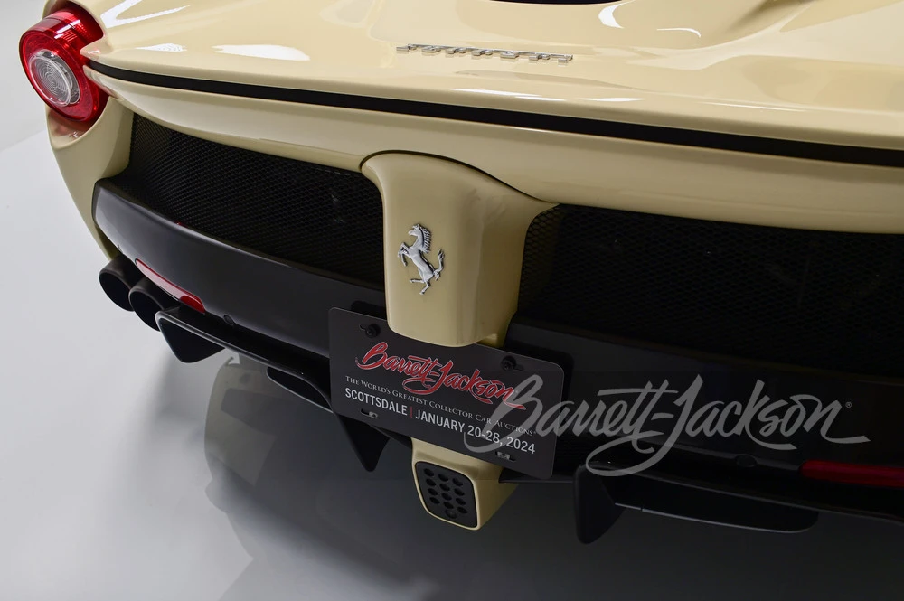 2015 Ferrari LaFerrari - Image 21 of 31