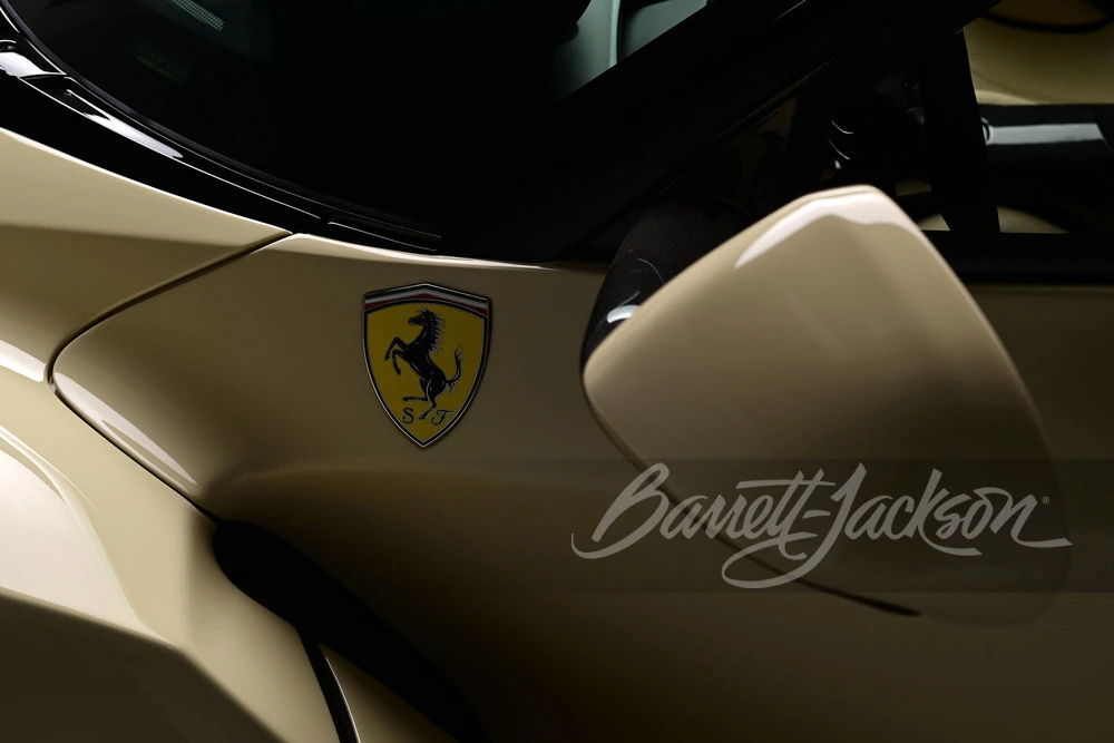 2015 Ferrari LaFerrari - Image 31 of 31