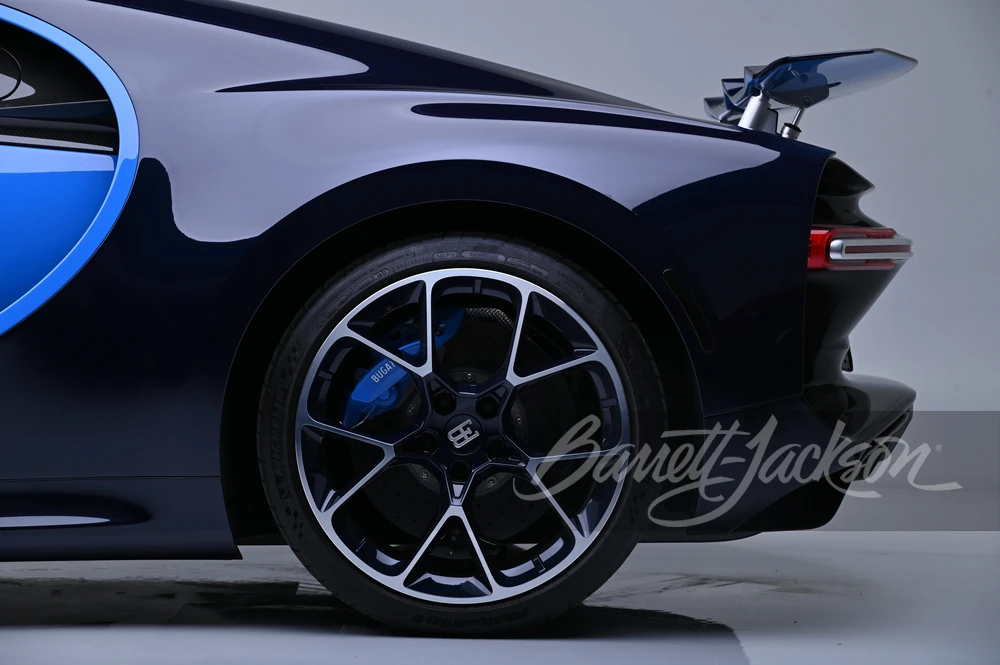 2018 Bugatti Chiron - Image 17 of 31